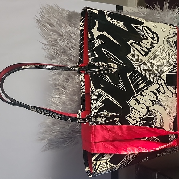 Christian Louboutin Graffiti Cabata  Tote W/ Dustbag - Picture 4 of 16